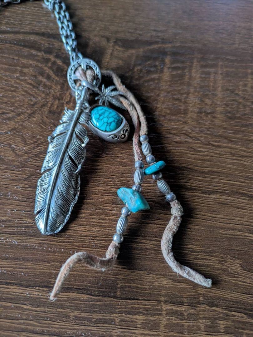 シルバー 羽根モチーフ ネックレス