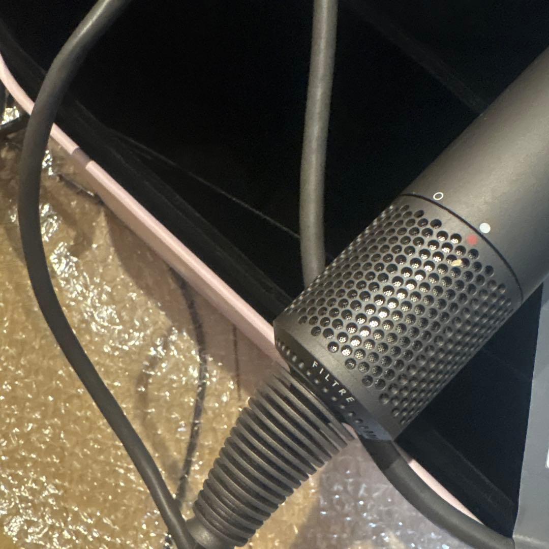 ダイソンドライヤー　箱付き