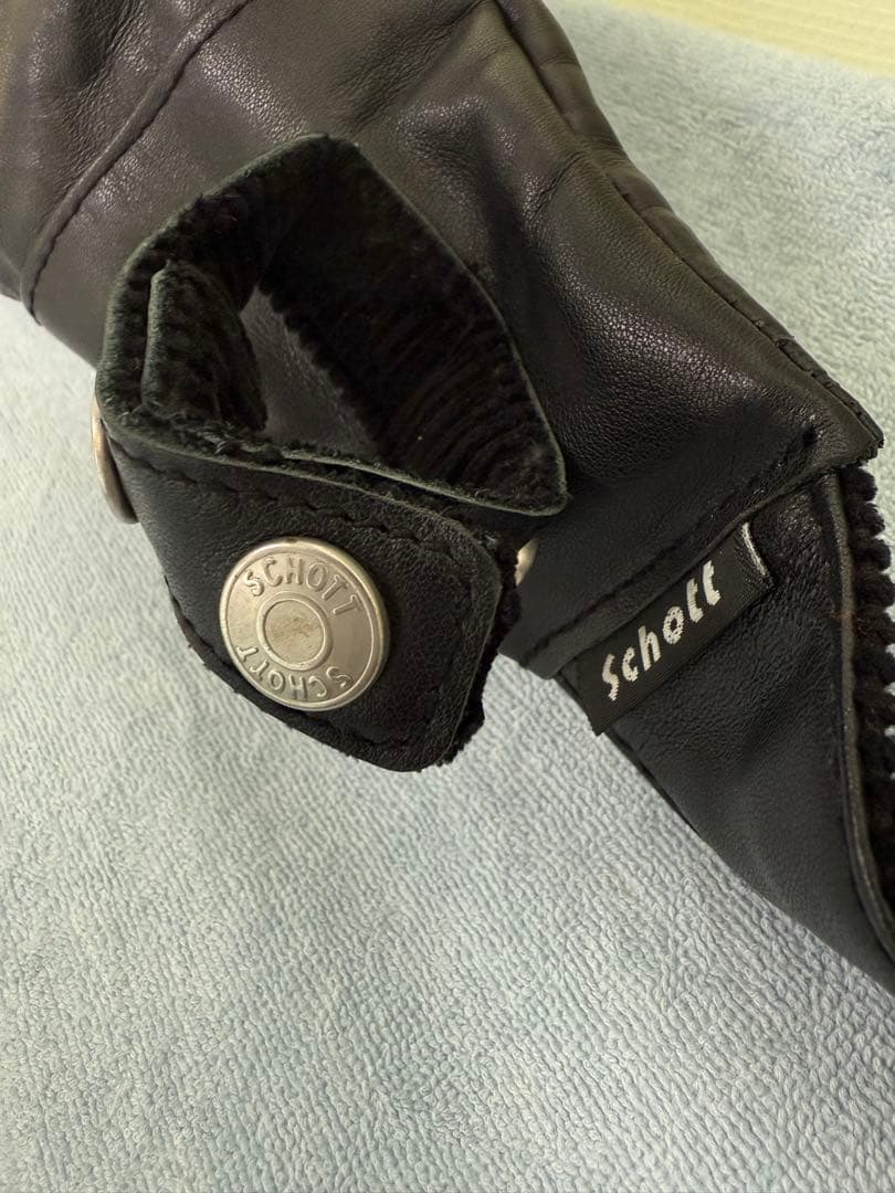 schott ショット パテッドレザーボディバッグウエストバッグ黒　美品