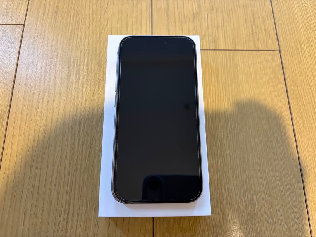 iPhone 15 Pro 512GB - ナチュラルチタニウム　(カナダ型)
