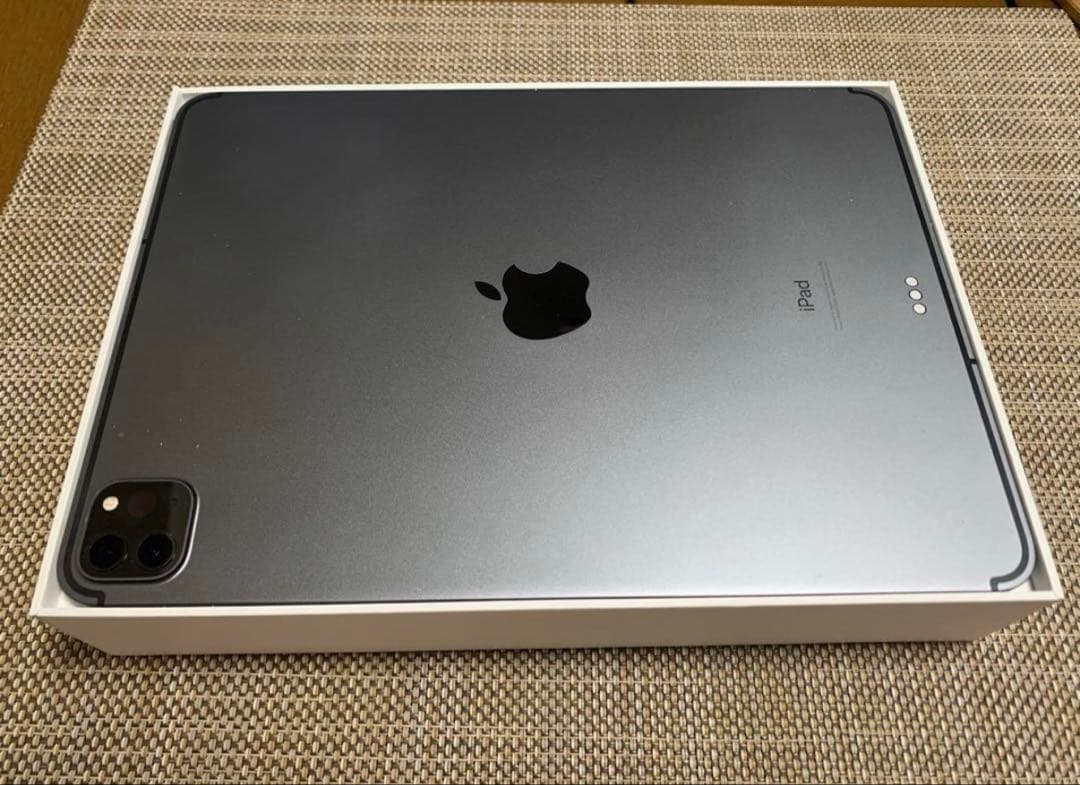 本日限り大特価！iPad pro 11 第2世代　256GB セルラー白ロム