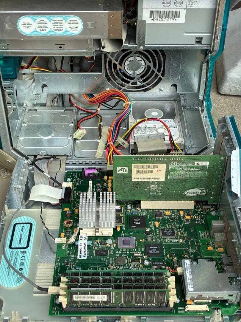 Apple Power Macintosh G3 クリアブルー