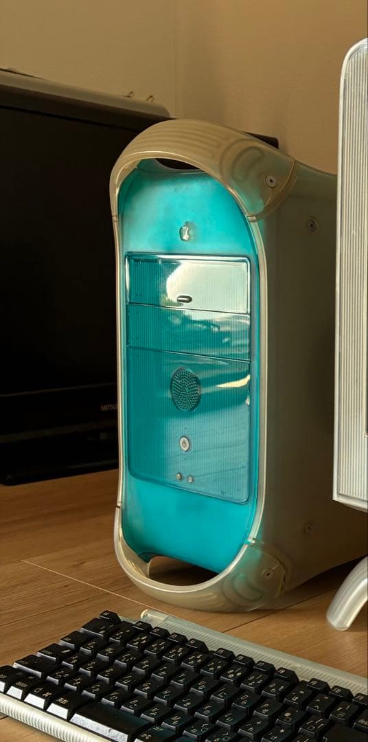 Apple Power Macintosh G3 クリアブルー