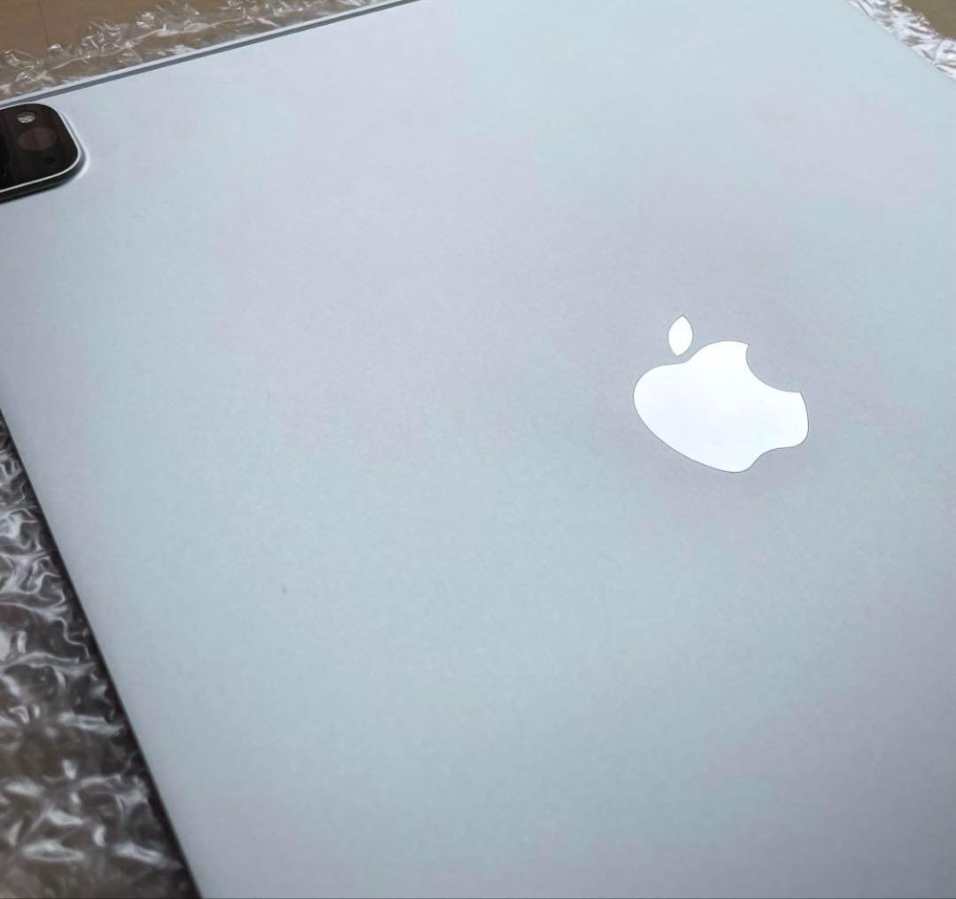 iPad Pro 12.9 第4世代 シルバー　128GB A2232 美品