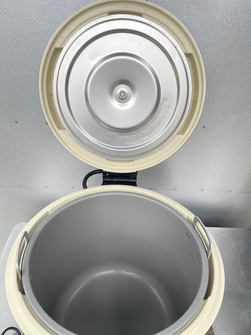 【新品未使用】ZOJIRUSHI 象印 THS-C80A 8L 業務用電子ジャー