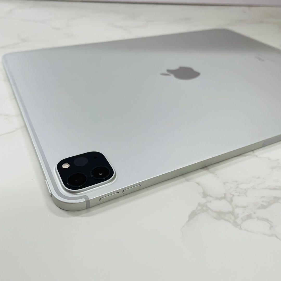 iPad Pro 12.9インチ 第4世代 256GB MXF62J/A