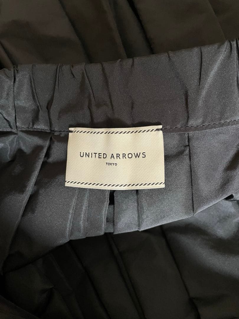 【新品未使用】ユナイテッドアローズ タフタ スカート ブラック 36