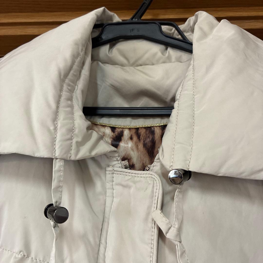 GK ベージュダウンジャケット