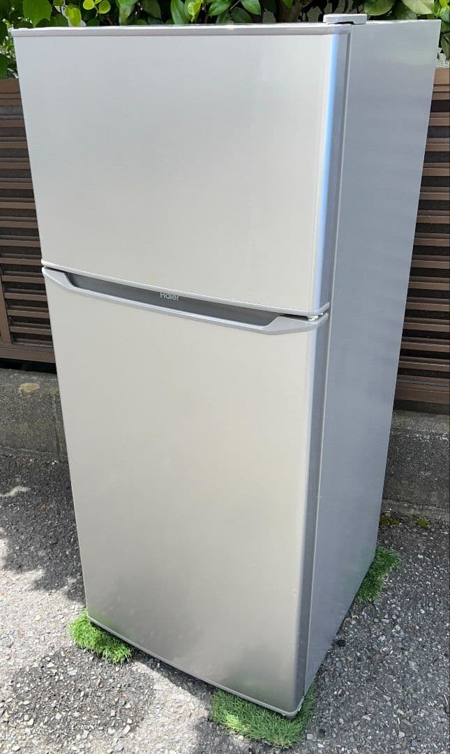特価　ハイアール冷凍冷蔵庫　130L 強化ガラストレイ省エネ設計　2021年製