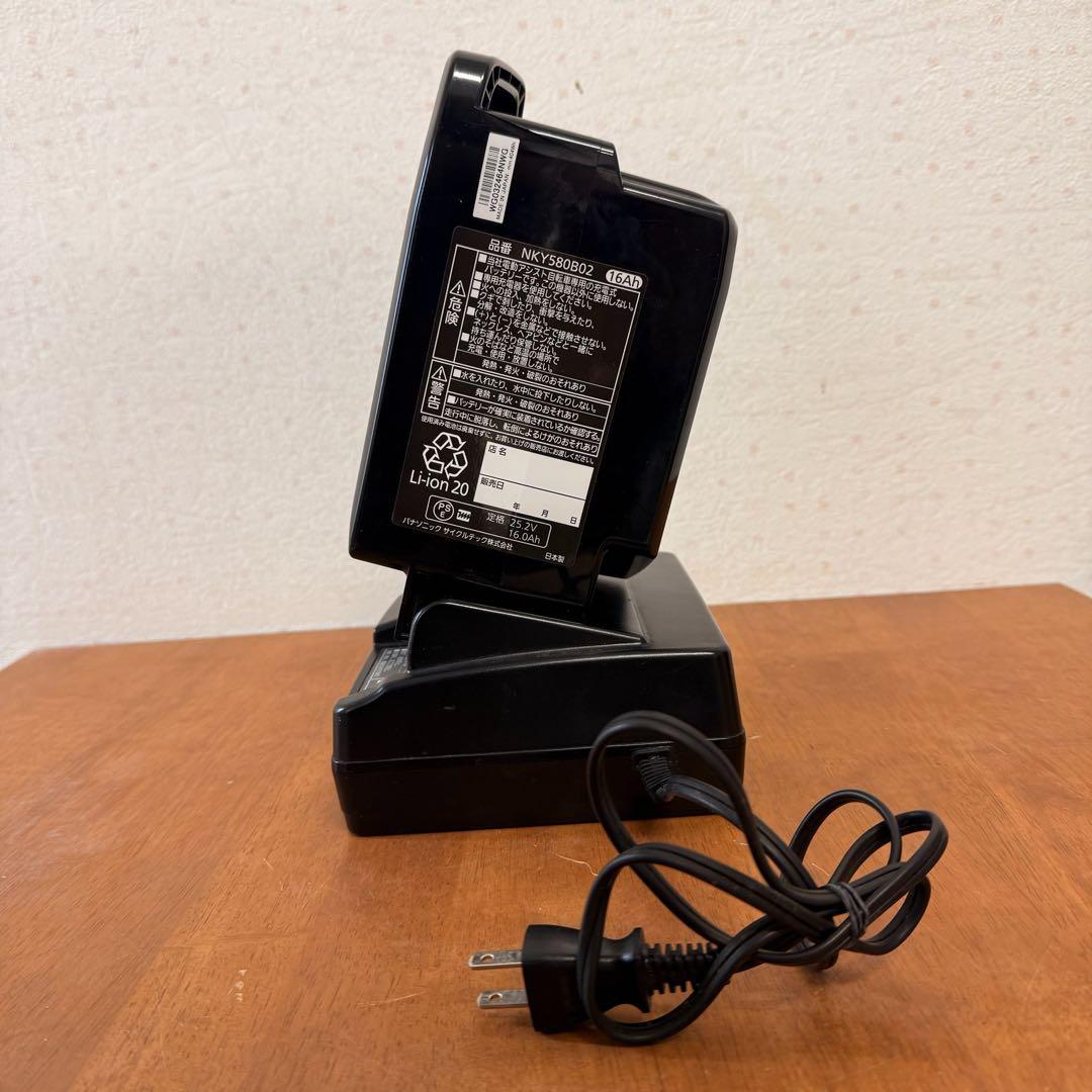 ● 美品 Panasonic 電動自転車バッテリー NKY580B02 充電器