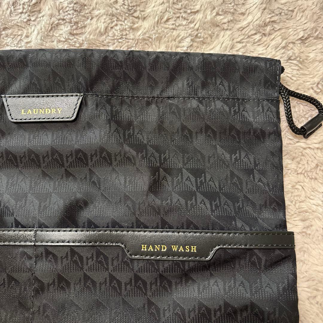 ☆ANYA HINDMARCH アニヤハインドマーチ　巾着ポーチ☆1枚のみ出品