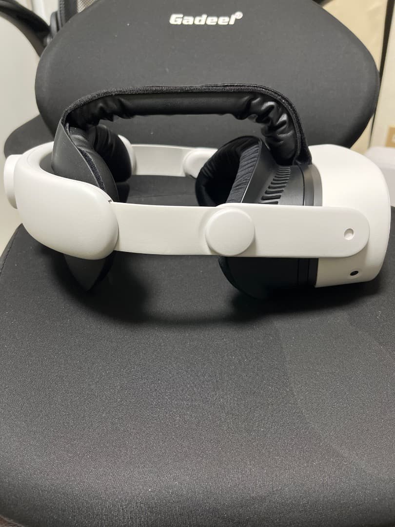 中古（箱無し） Quest 3s 128GB 換装済（純正品付）アクセ有