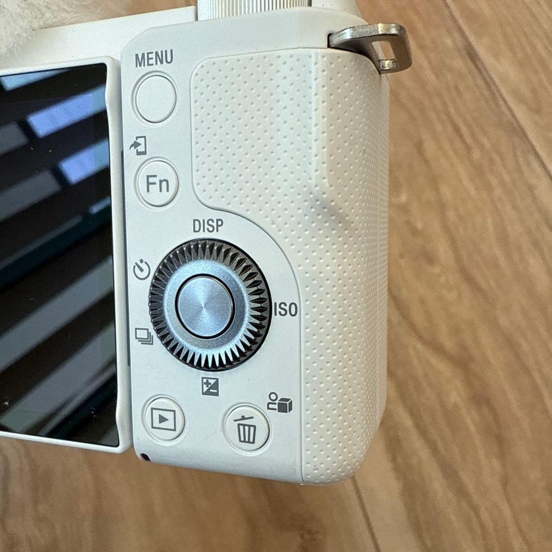 SONY ZV-E10レンズキット　シューティンググリップセット　白