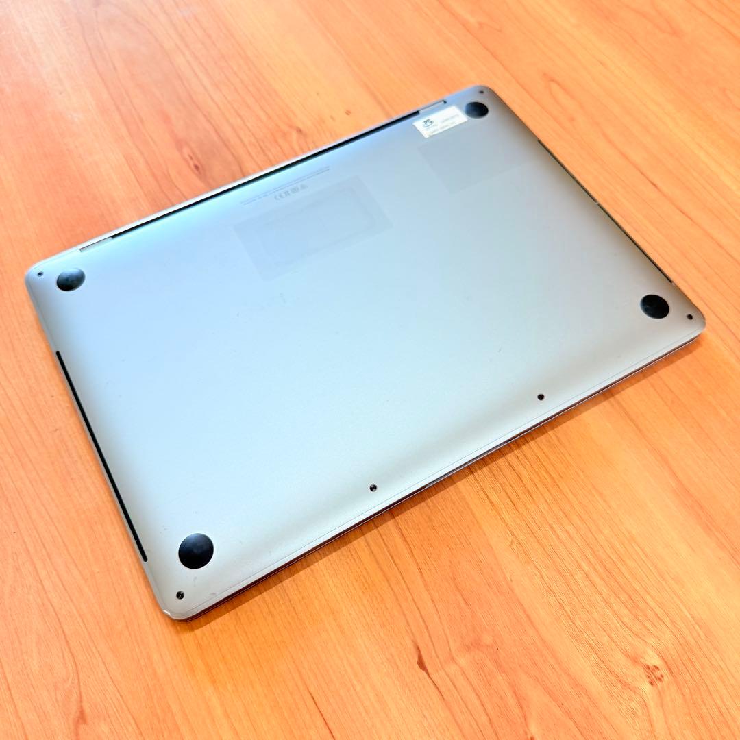 MacBook pro 13インチ 2020 i7 32GB 1TB 管3678