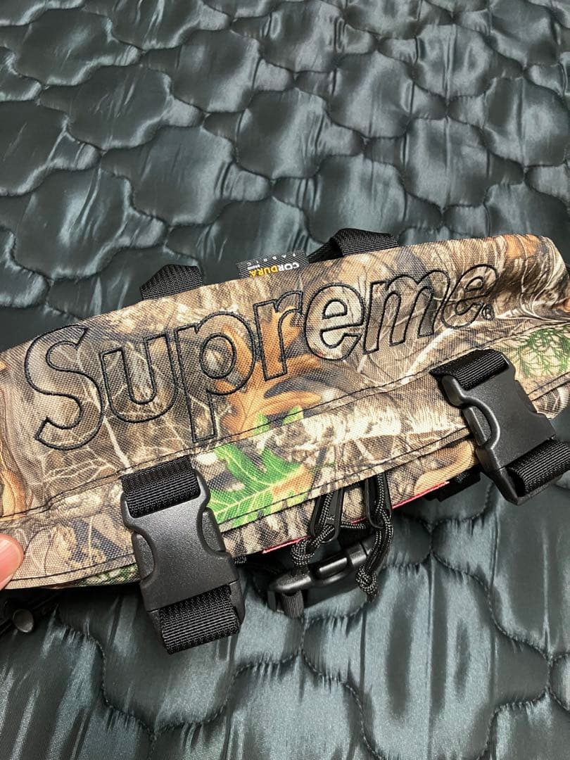 正規品　Supremeリアルツリー ボディバッグ 迷彩　カバン　ウエストポーチ
