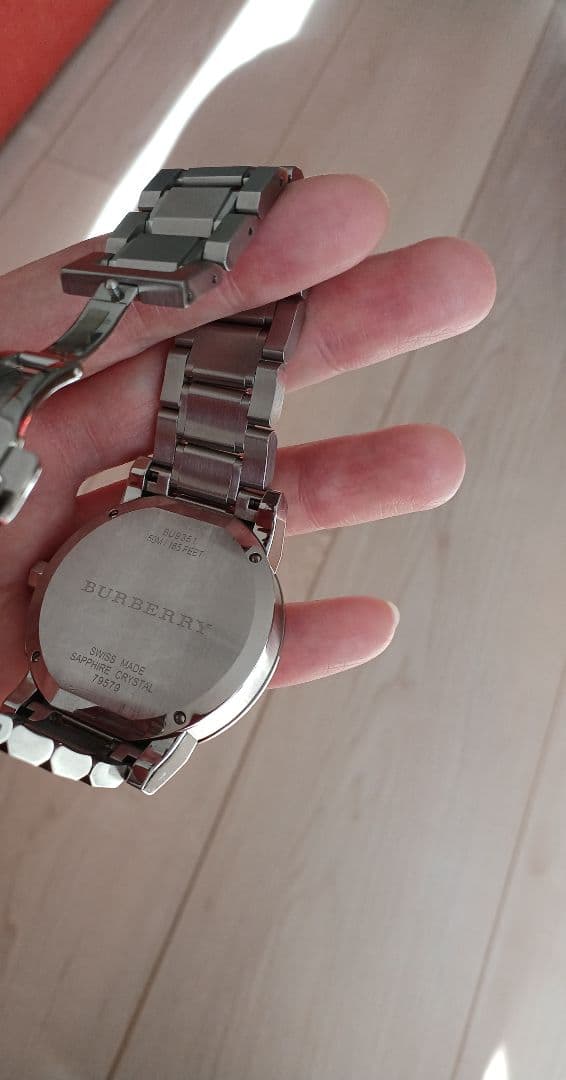 Burberryメンズアナログ腕時計