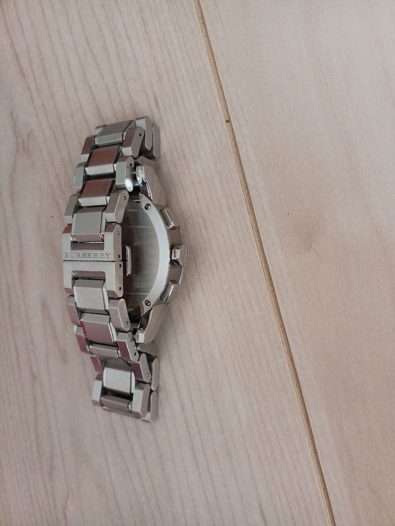 Burberryメンズアナログ腕時計