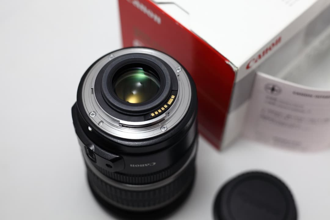 Canon EF-S 17-55mm f/2.8 IS USM　美品