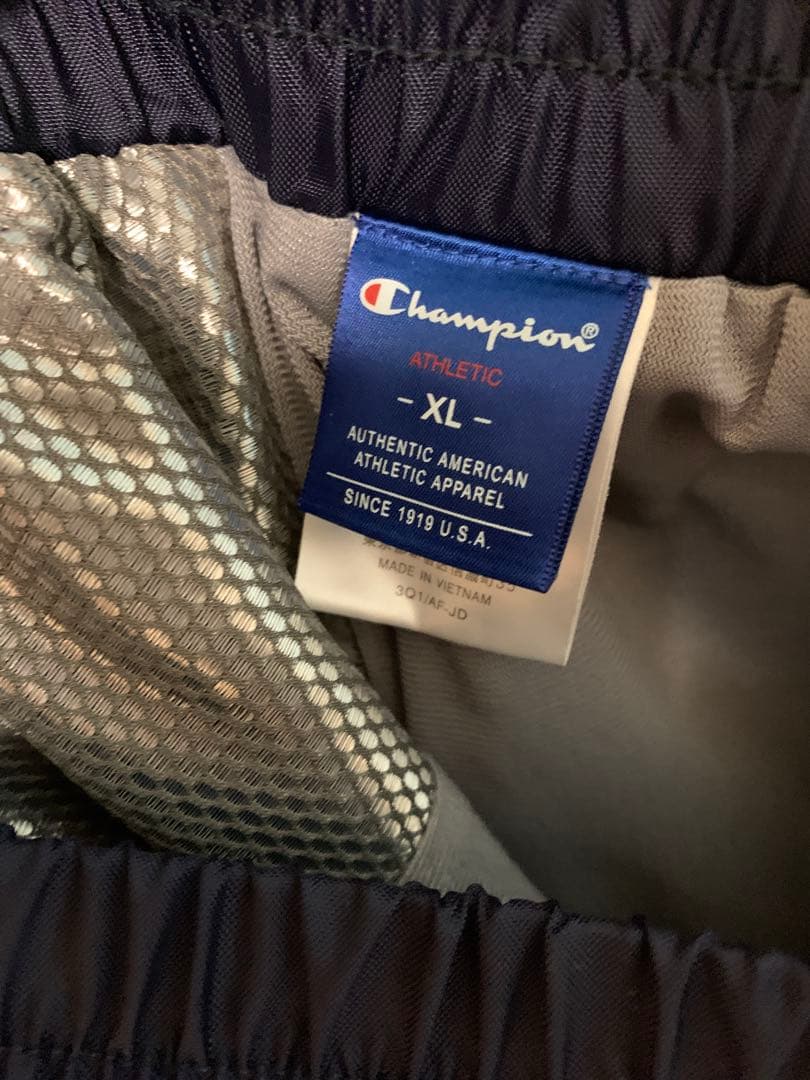 Champion チャンピオン　ナイロンジャケット・パンツ　２着セット