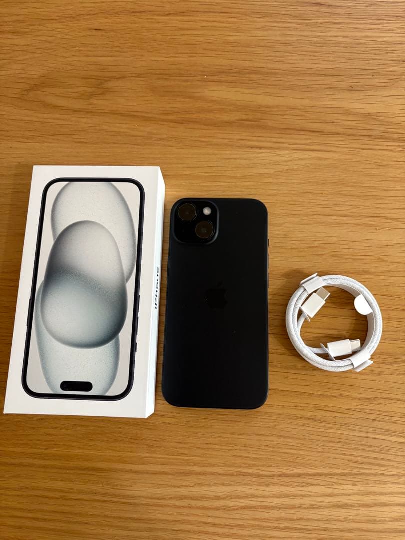 Apple iPhone 15 ブラック　128GB 本体　SIMフリー