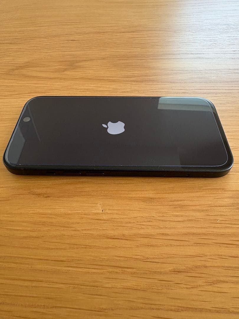 Apple iPhone 15 ブラック　128GB 本体　SIMフリー