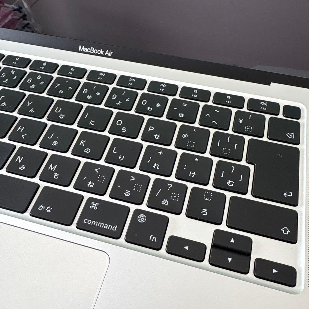 MacBook Air (M1, 2020) 13インチ　8GB/256GB