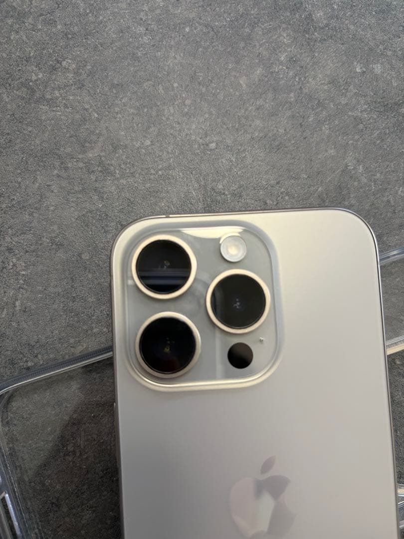 スマートフォン本体 iPhone 15 pro