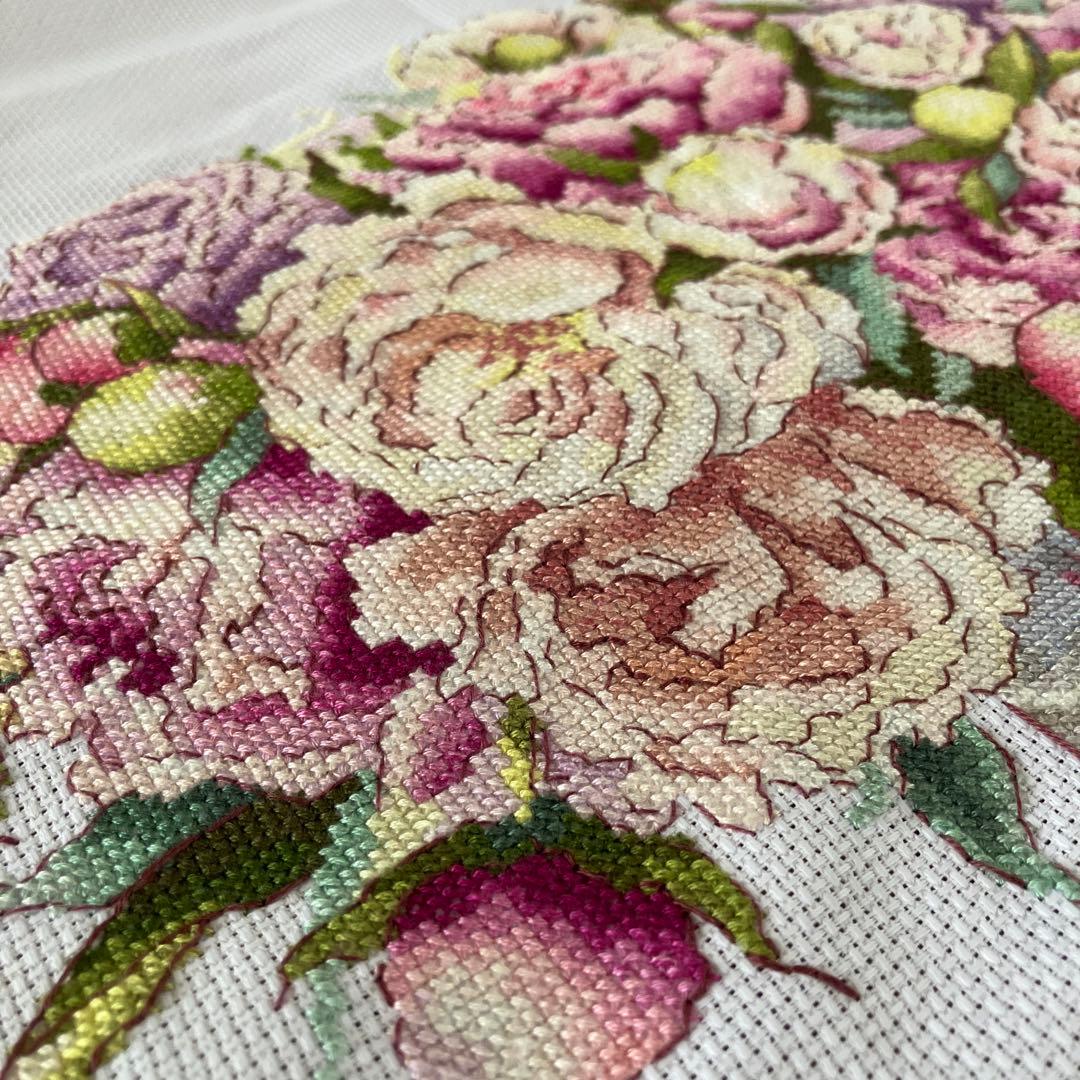 クロスステッチ　花瓶の牡丹【完成品】