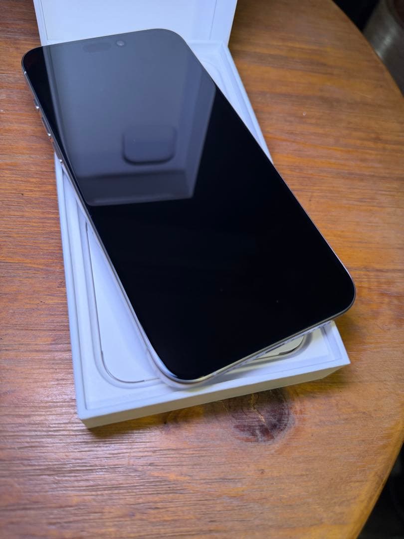 極美品✴︎iPhone15 ProMAX 256G ホワイト