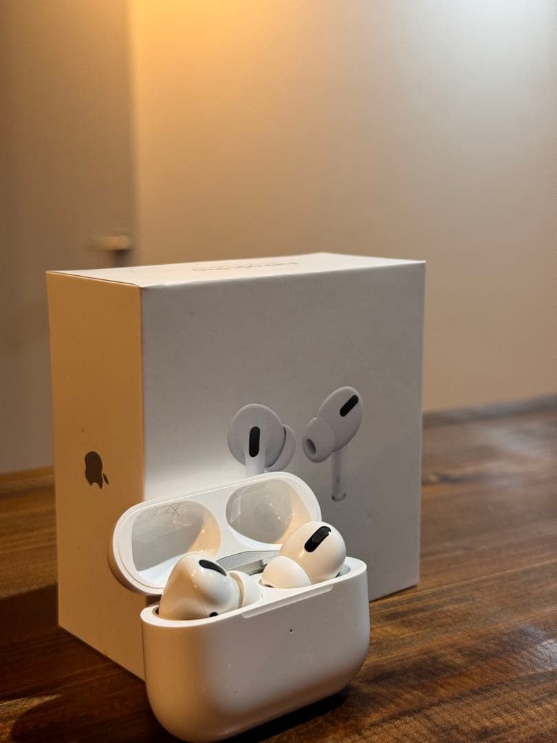 AirPods Pro 第1世代 充電器　イヤチップ付き