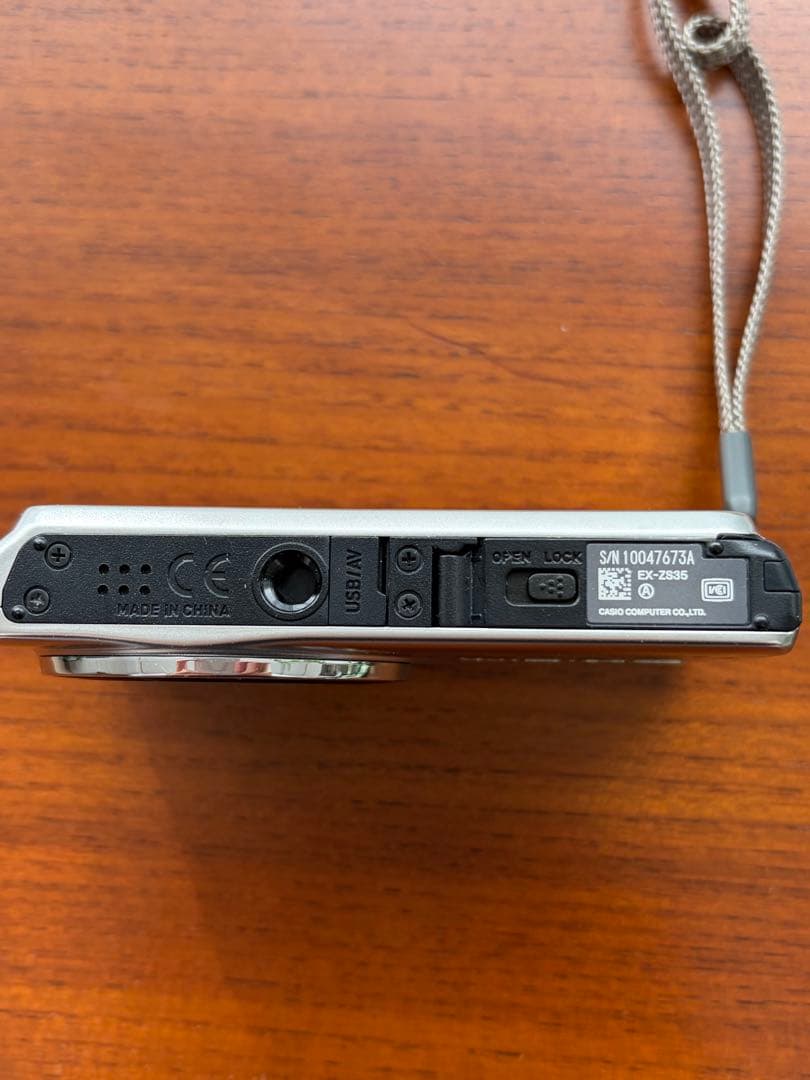 CASIO EXILIM EX-ZS35 2010万画素 6倍ズーム｜動作確認済