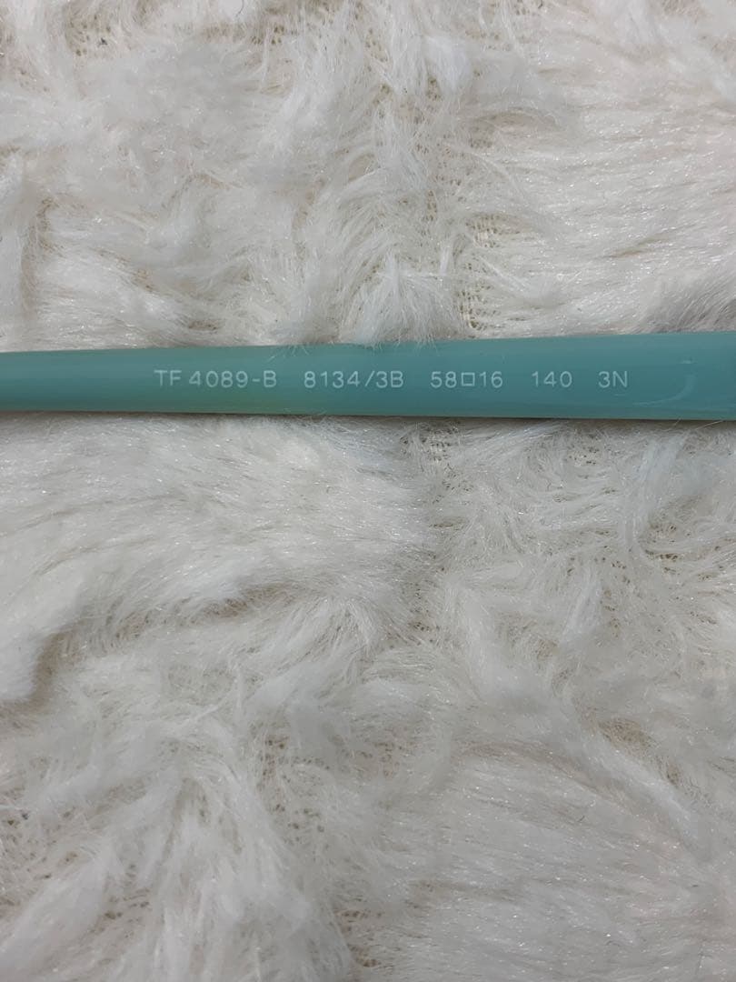 Tiffany & Co. キャットアイサングラス