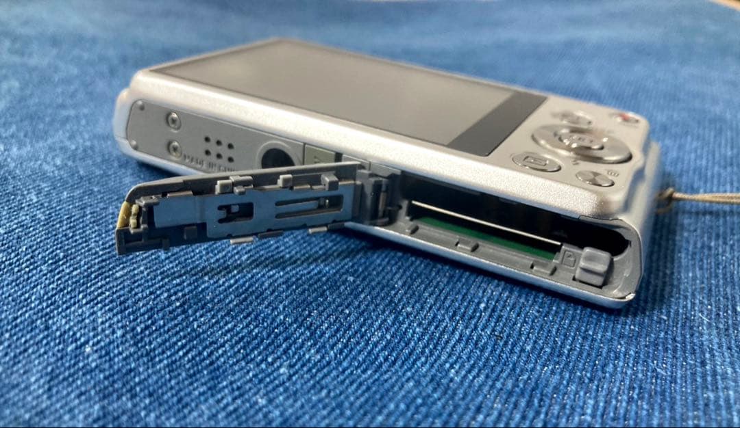 【動作確認済】CASIO EXILIM EX-ZS20デジタルカメラ