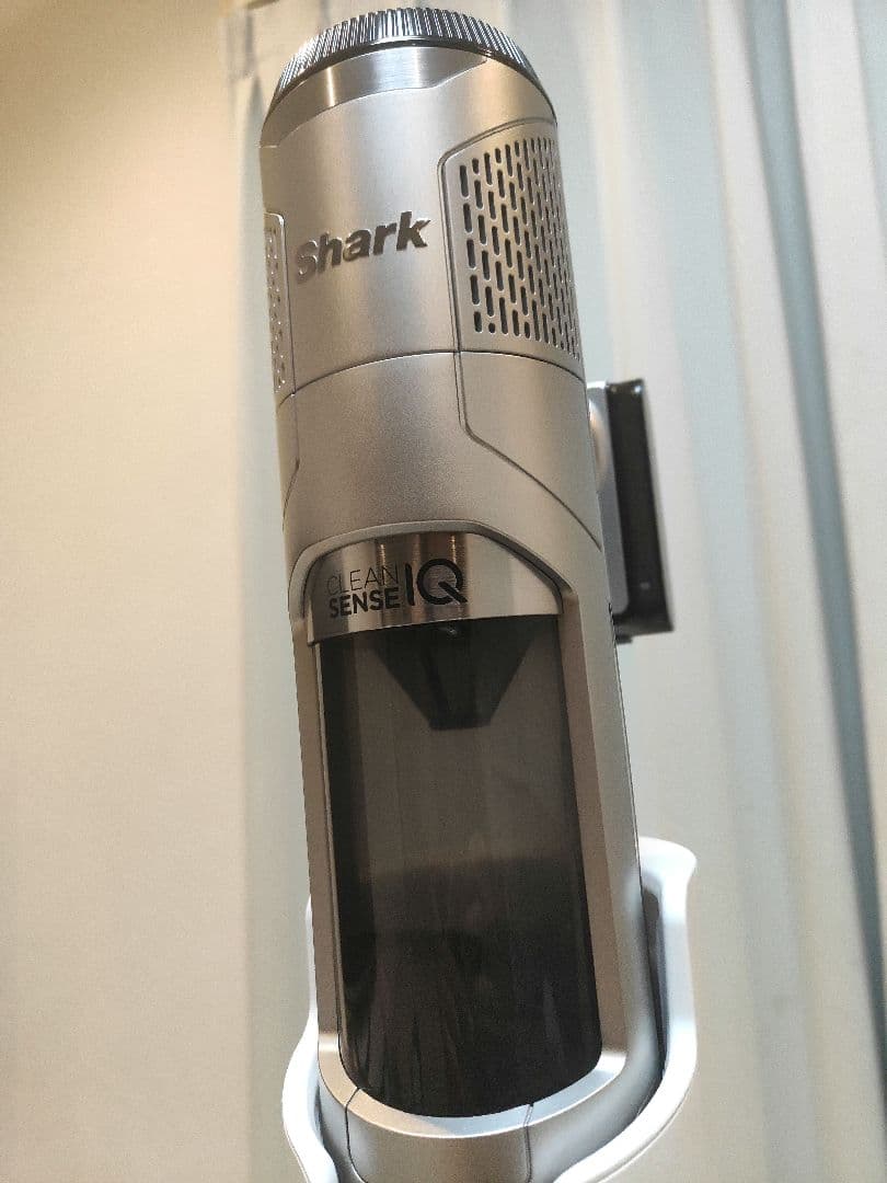shark シャーク　Clean Sense iQ+ IW3241JSL 美品☆