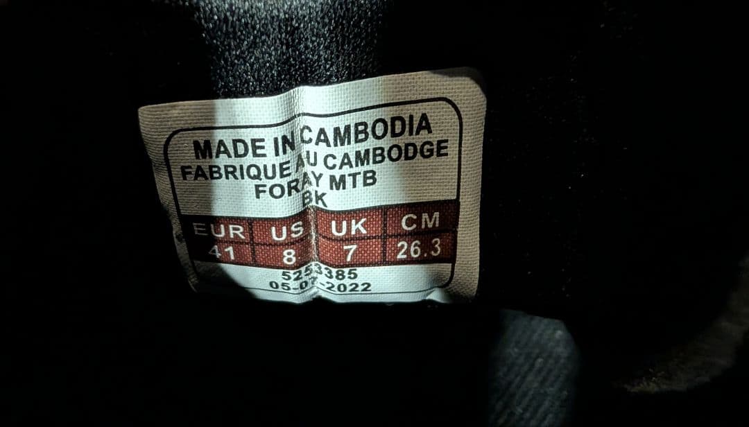 【期間限定値下げ】Madone SL 6 Di2 Gen 6 + 未使用備品一式