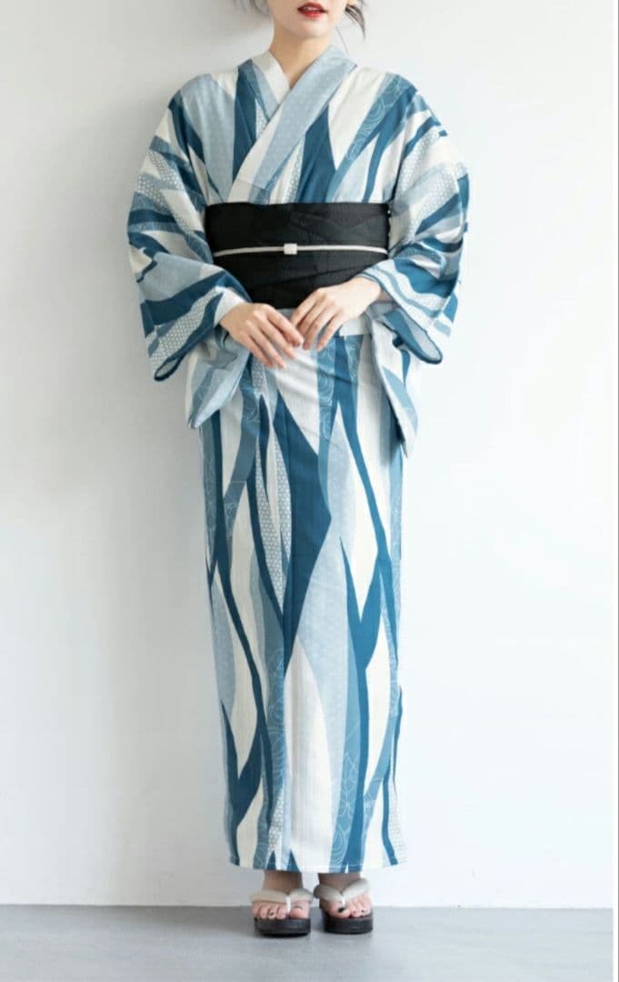 新品　浴衣セット(帯・下駄)　よろけ縞　フリーサイズ