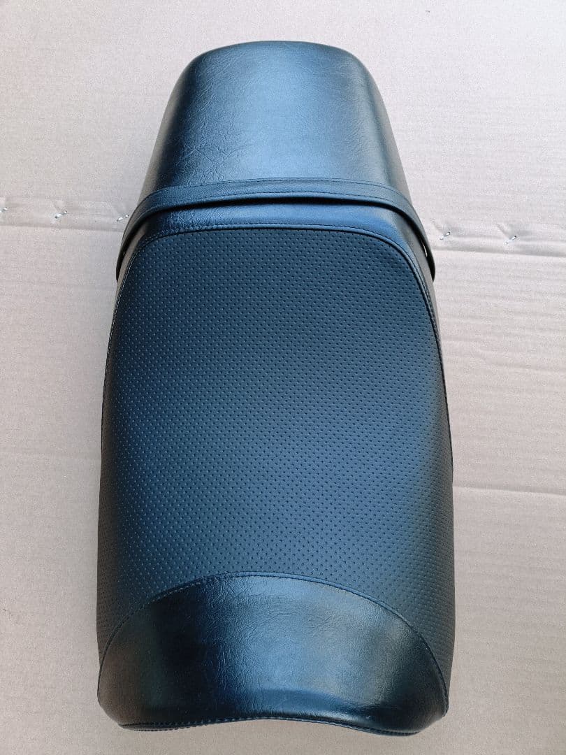 デイトナ ロー シート CB400SF NC39 NC42 定価45,100円