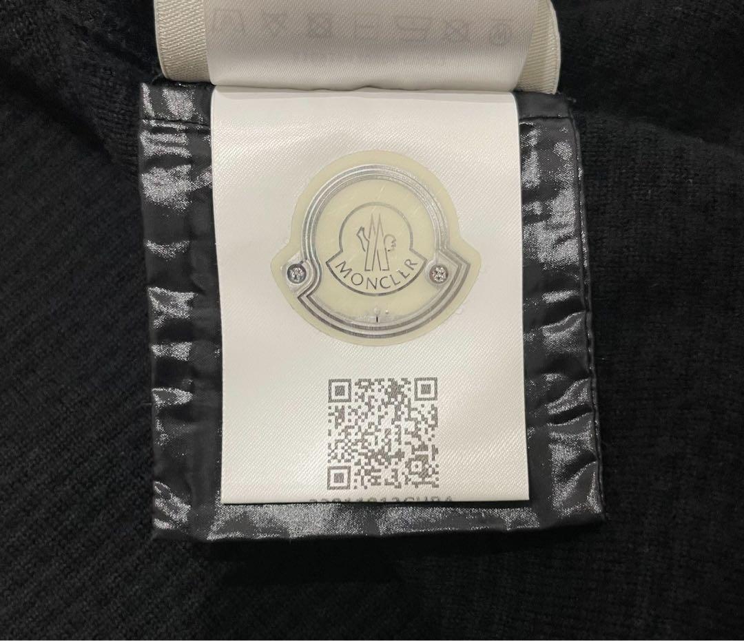 ［極美品］モンクレール　パーカー　ブラック　サイズS