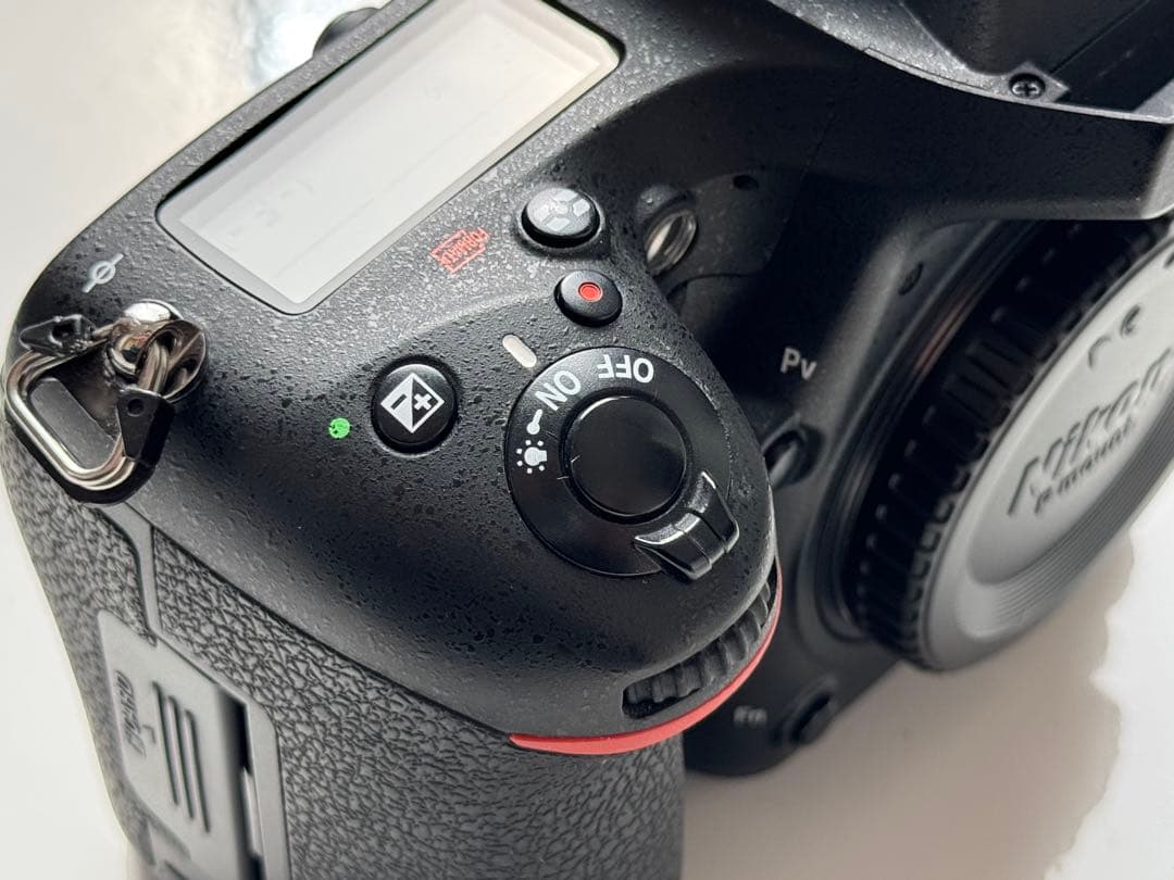 d*d様 Nikon ニコンD750 デジタル一眼レフカメラ　バッテリー　ストラ