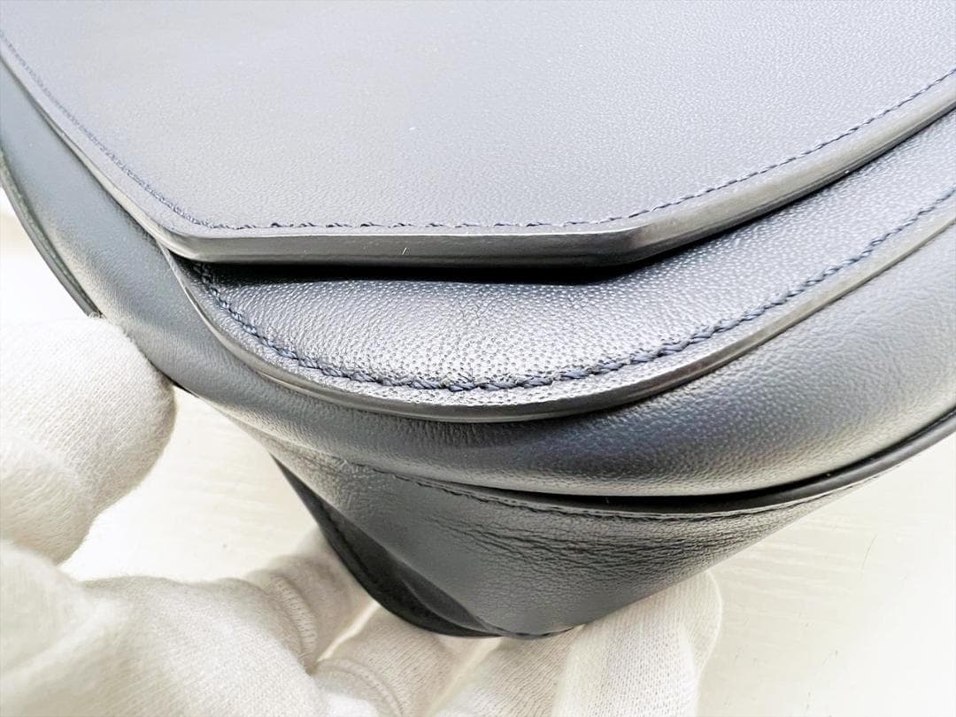 美品　Dunhill　ダンヒル　ハムステッド　ショルダーバッグ　メッセンジャー