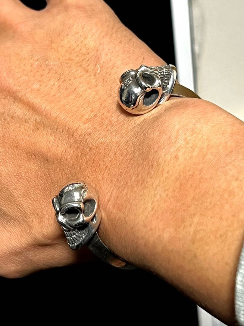 定価17万モンスターグッドラックスカルバングル訳あり。