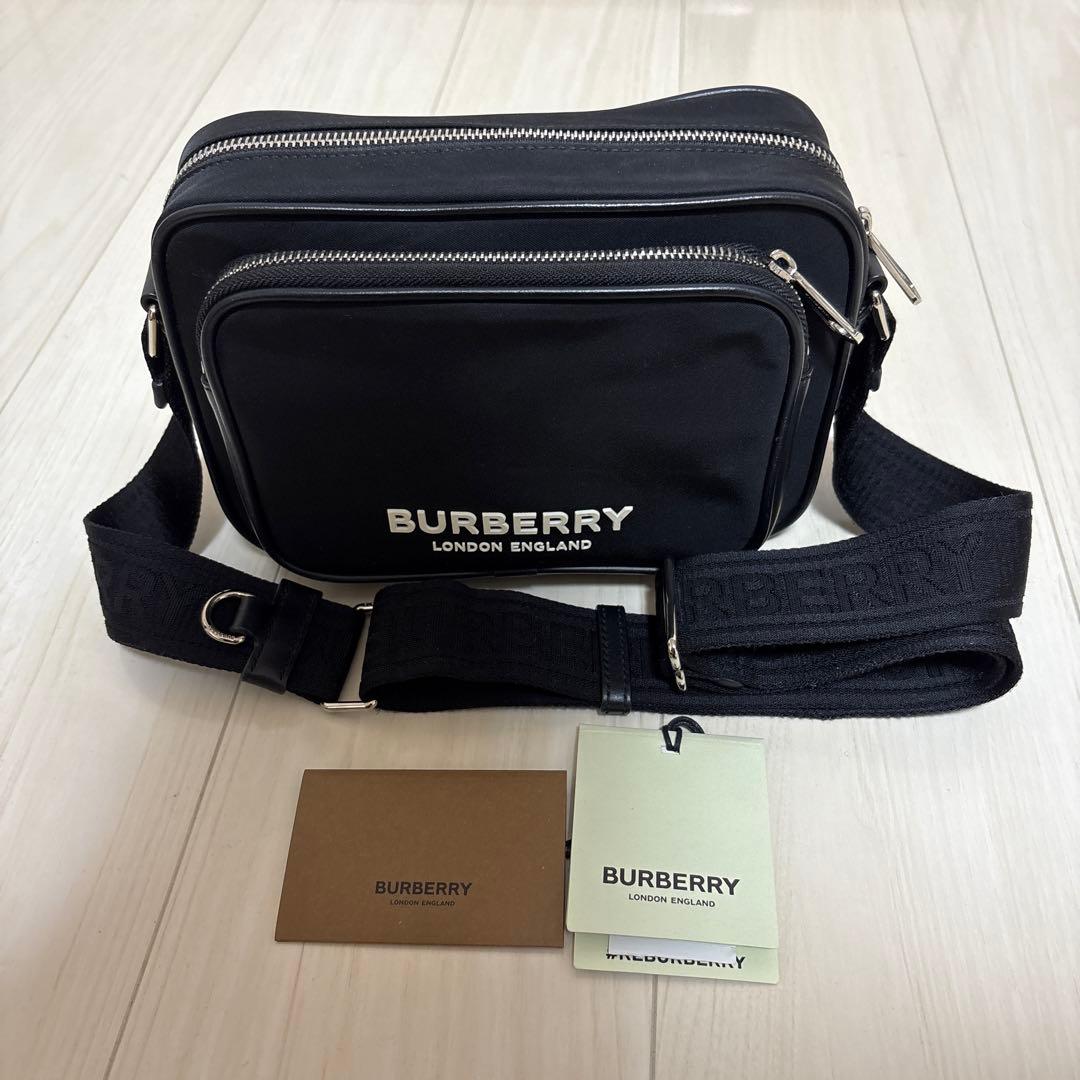 Burberry ブラックショルダーバッグ【本日発送可能】