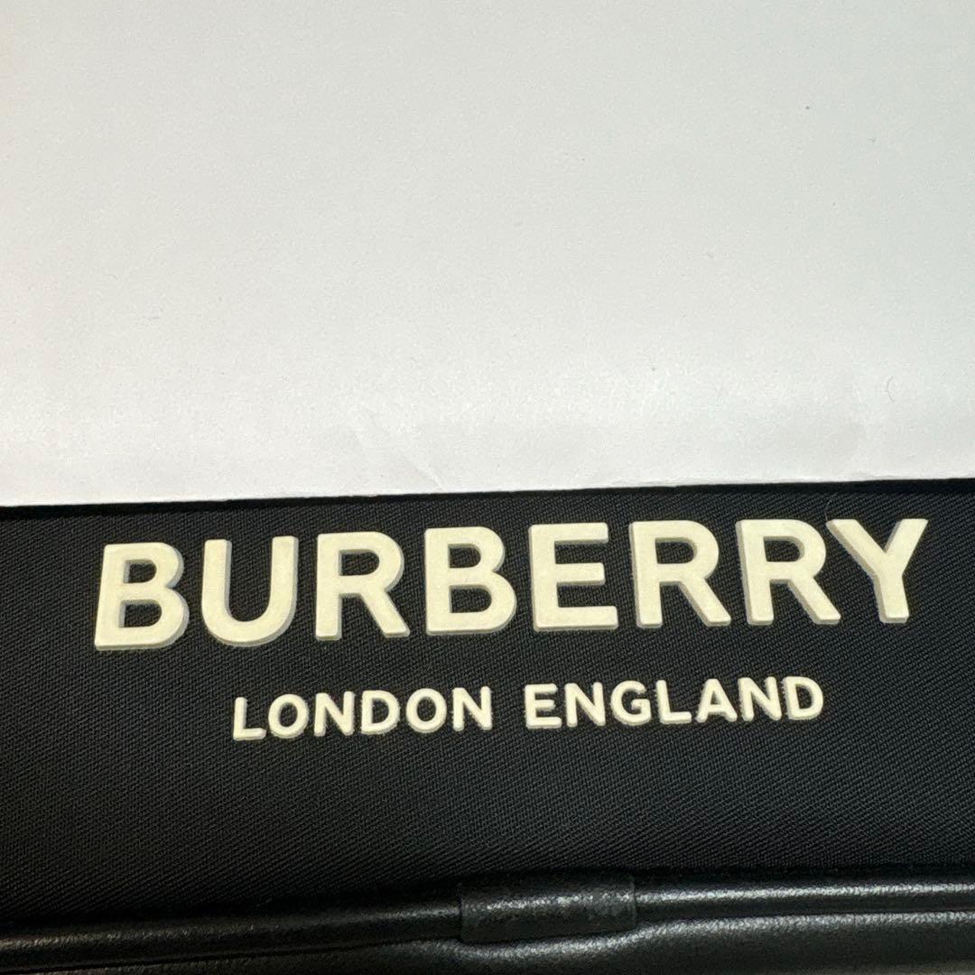 Burberry ブラックショルダーバッグ【本日発送可能】