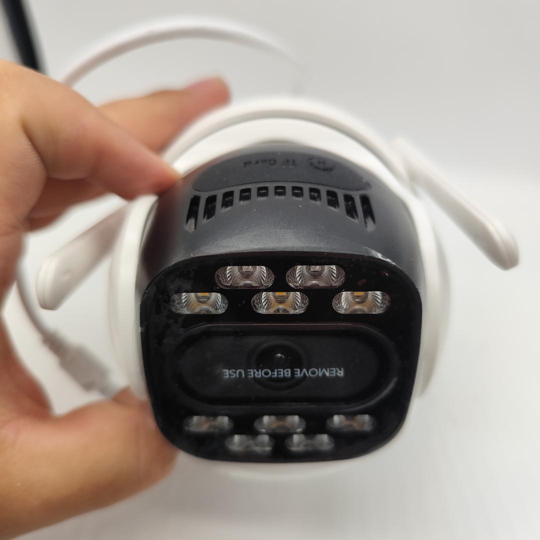 トリプルレンズ 屋外監視カメラ 3-in-1カメラ 360°パン/チルト自動追跡