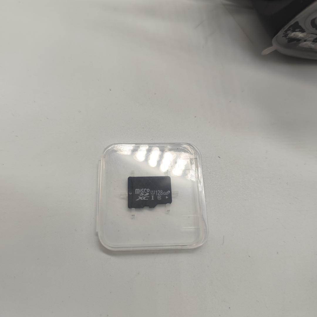 トリプルレンズ 屋外監視カメラ 3-in-1カメラ 360°パン/チルト自動追跡