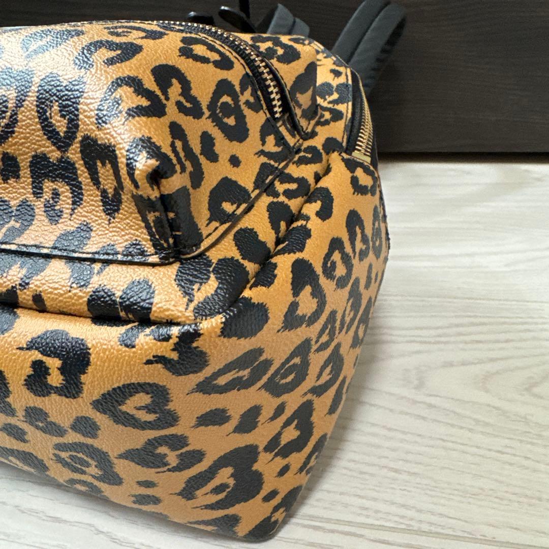【美品】COACH レオパードミニリュック