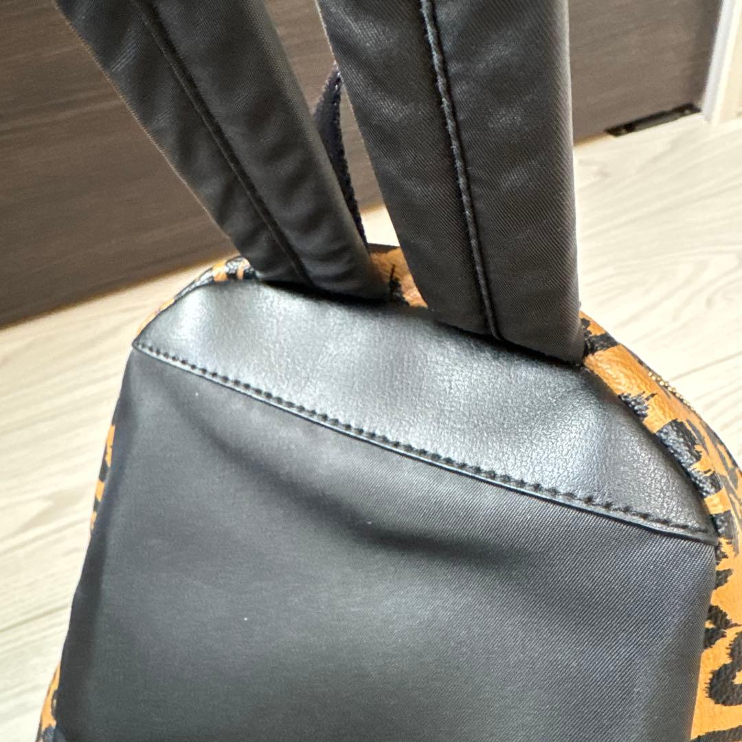 【美品】COACH レオパードミニリュック