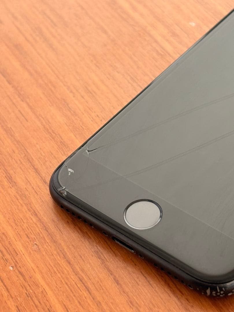 Apple iPhone SE 第二世代 MHGP3J/A 256GB