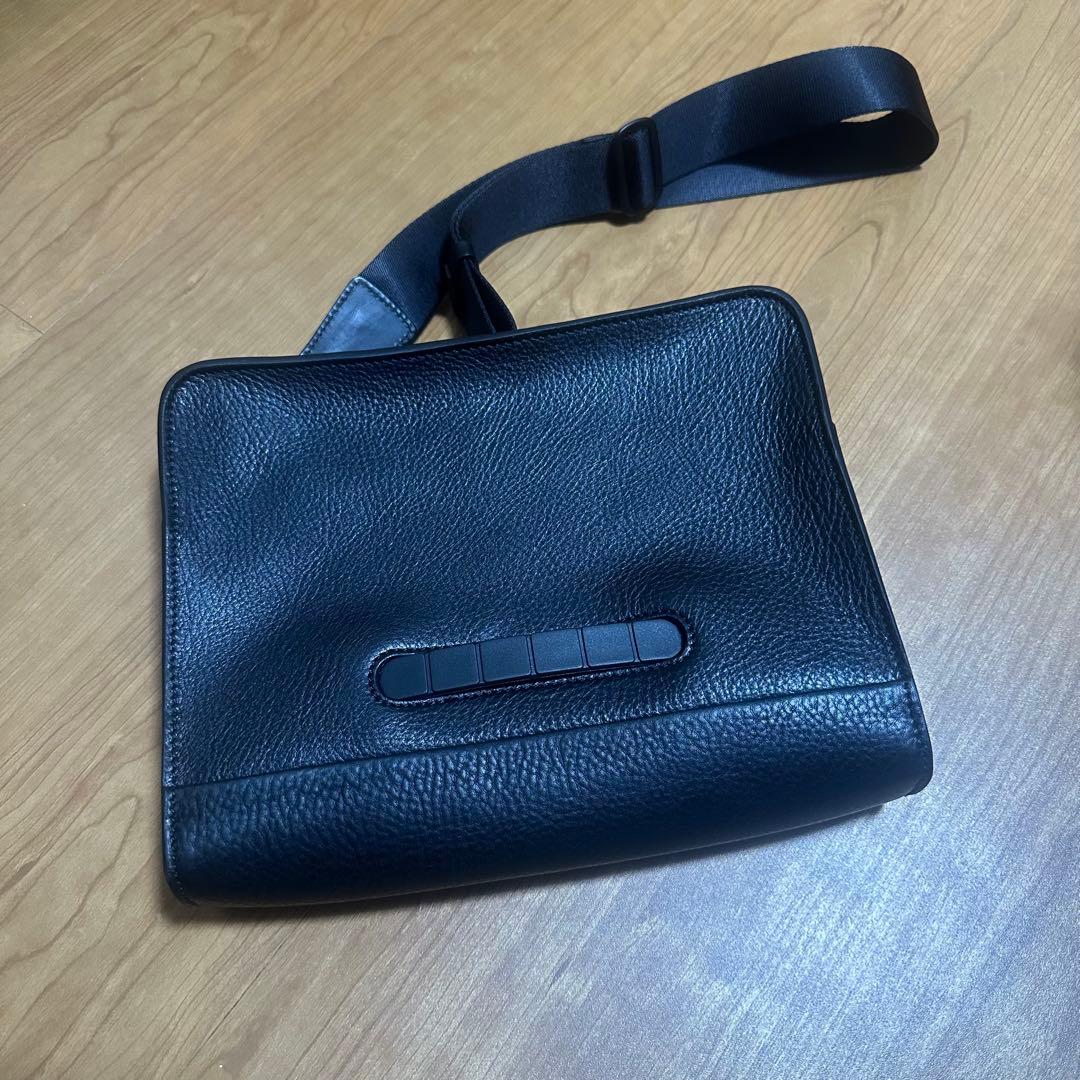 【試着のみ】TOMOE 2WAYボディバッグM ブラック