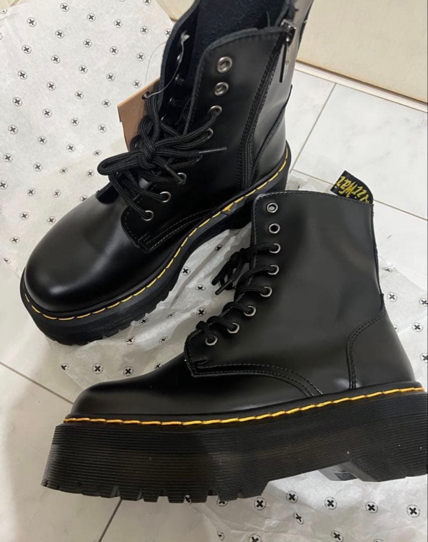 ドクターマーチン 15265001 JADON 8ホール